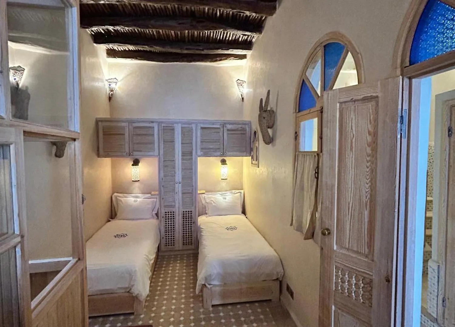 Beau Riad En Medina, Lumineux Et Avec Terrasse Privee Sur Mer Essaouira