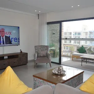 Surf Palace Beachfront Apartment